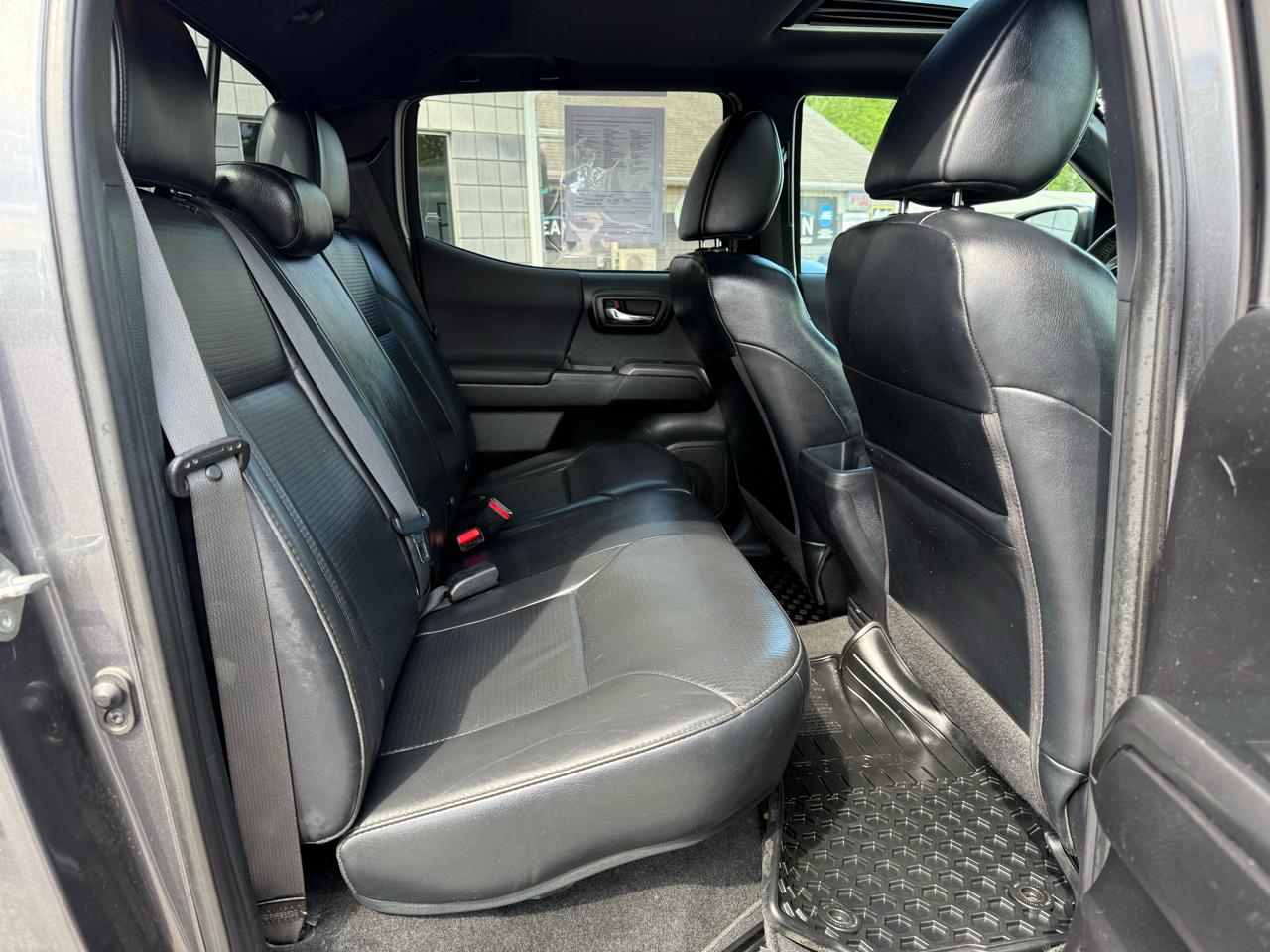 Toyota Tacoma 4WD SR5 Double Cab 6' Bed V6 AT (Natl) 2019