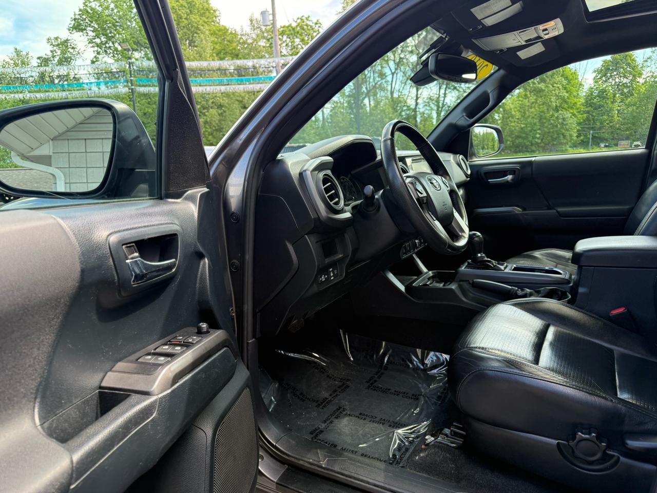 Toyota Tacoma 4WD SR5 Double Cab 6' Bed V6 AT (Natl) 2019