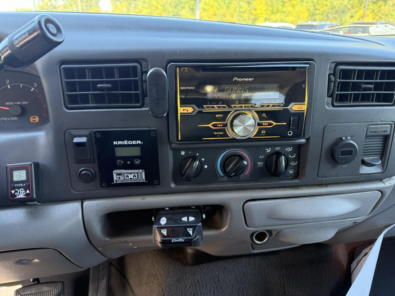 Ford Super Duty F-350 DRW  2000
