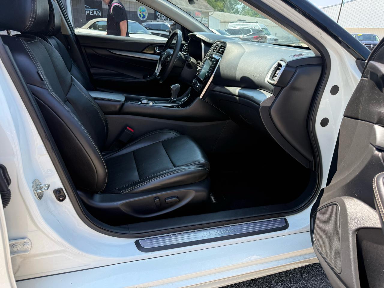 Nissan Maxima SL 3.5L 2017