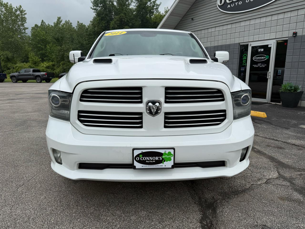 RAM 1500 Classic Crew Cab 4WD 2014