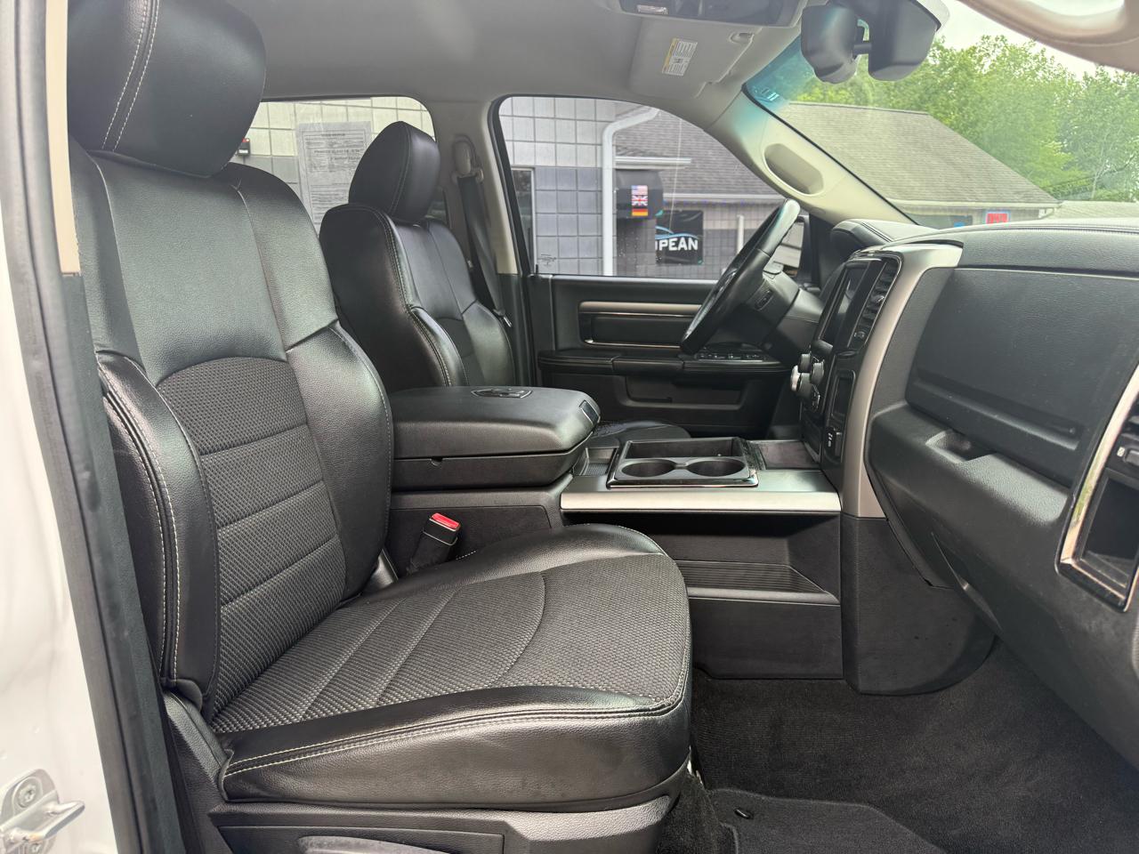 RAM 1500 Classic Crew Cab 4WD 2014