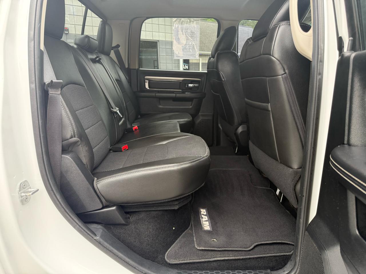RAM 1500 Classic Crew Cab 4WD 2014