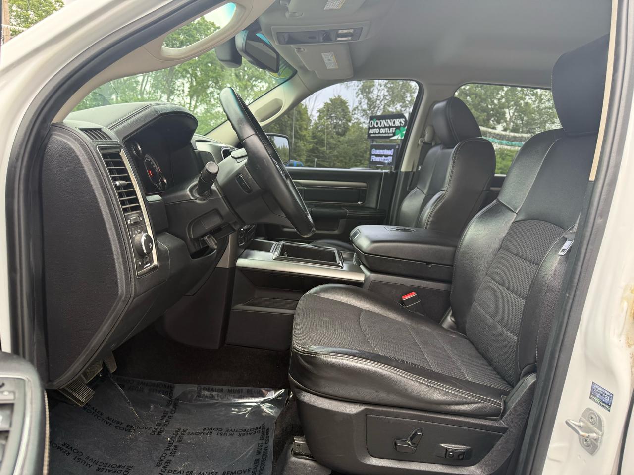 RAM 1500 Classic Crew Cab 4WD 2014