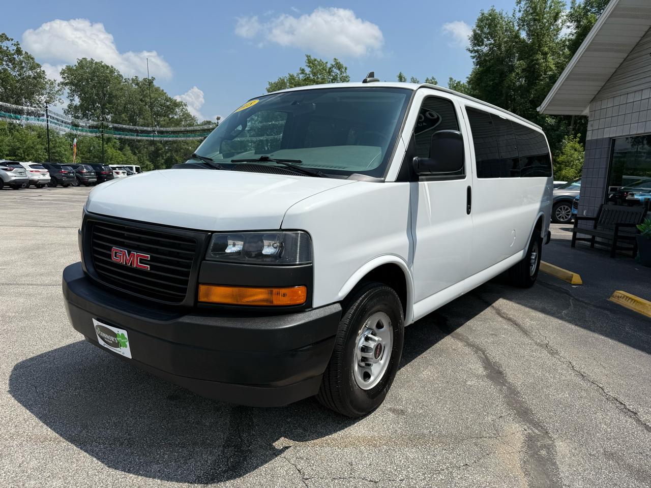 GMC Savana Passenger RWD 3500 155" LS 2018