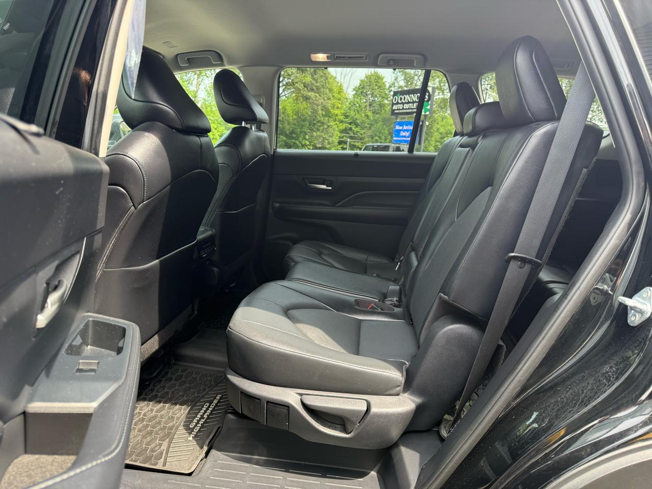 Toyota Grand Highlander XLE AWD (Natl) 2025