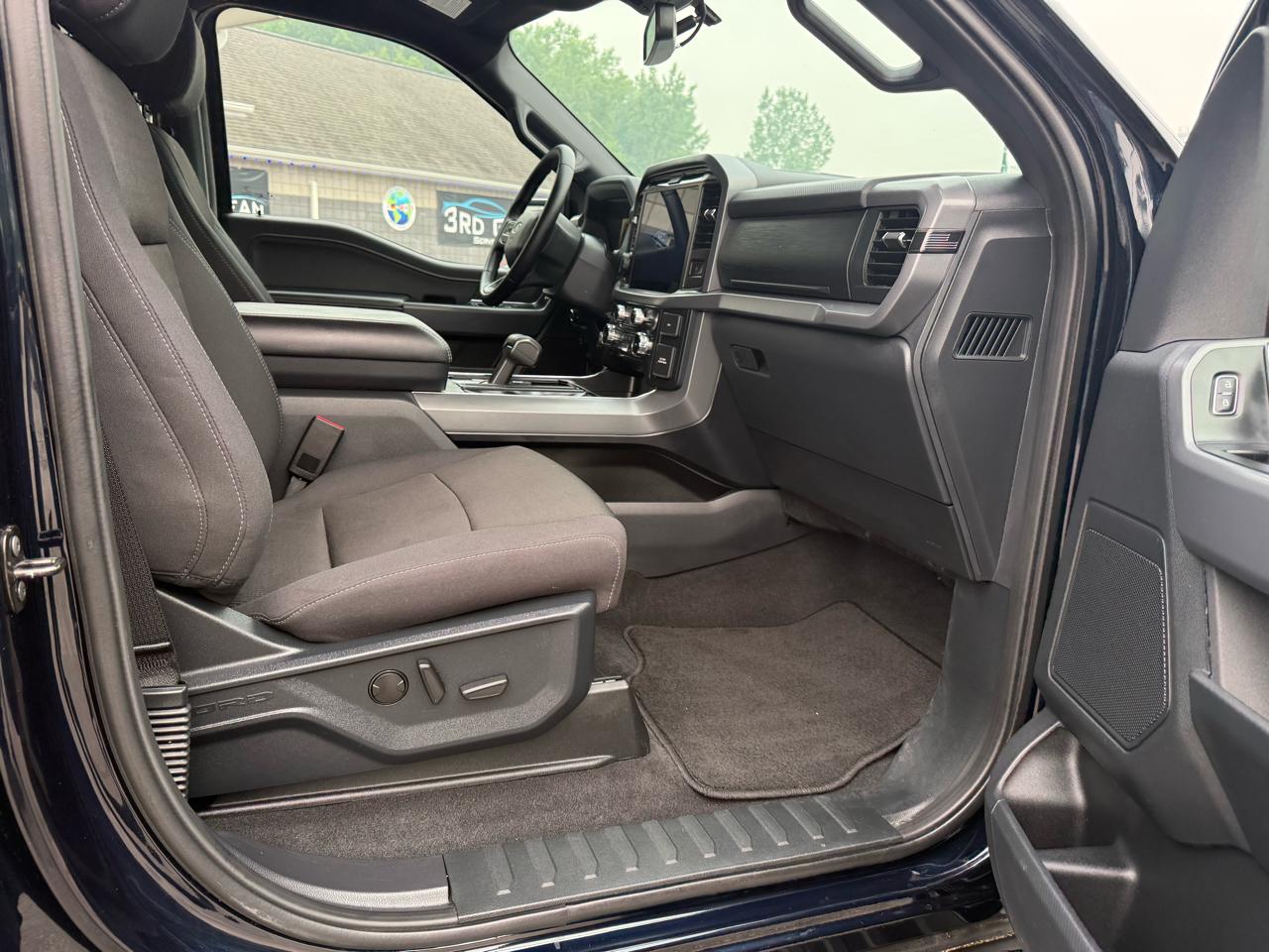 Ford F-150 XLT 4WD SuperCrew 5.5' Box 2025
