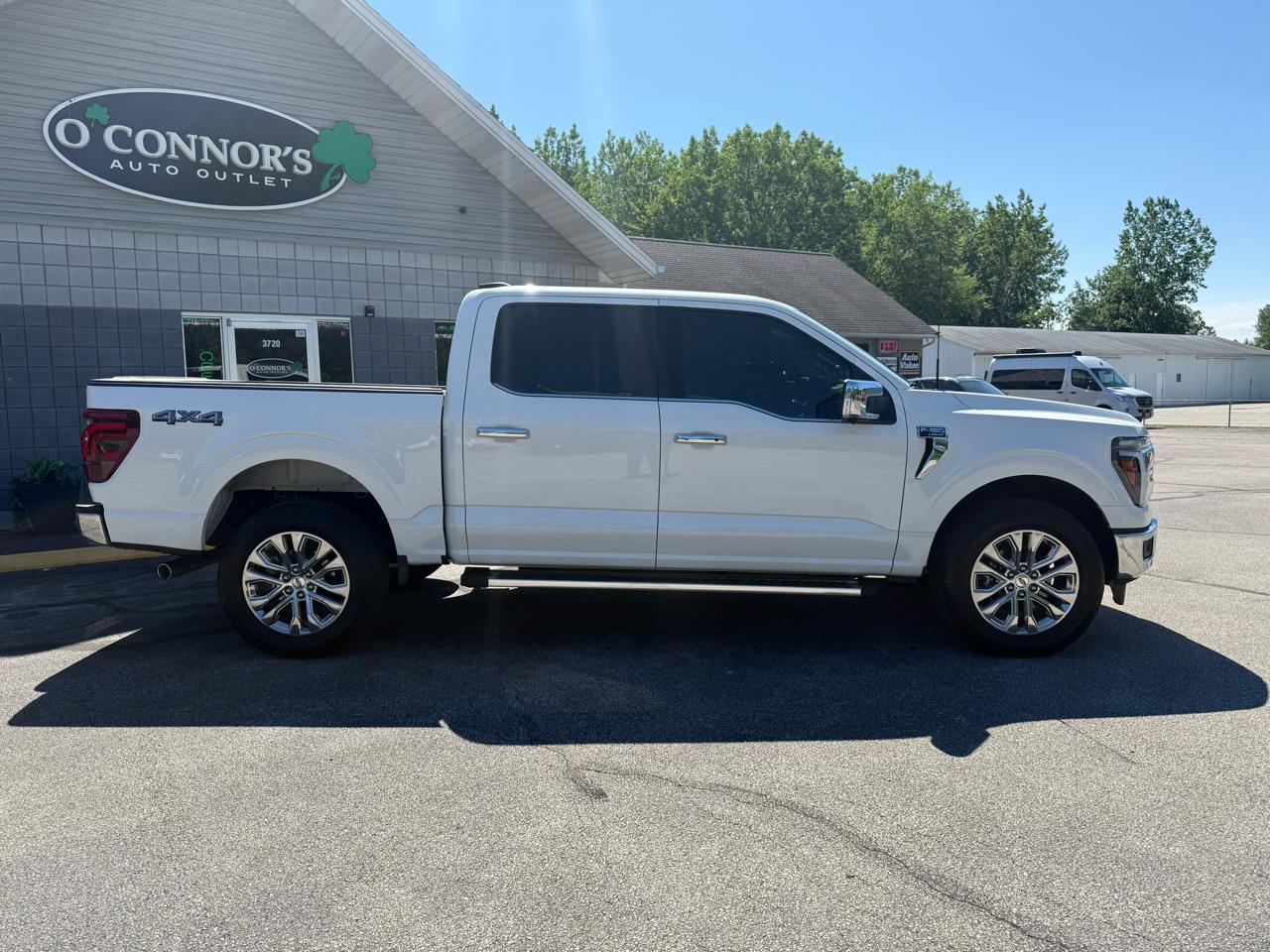 Ford F-150 Lariat 4WD SuperCrew 5.5' Box 2025