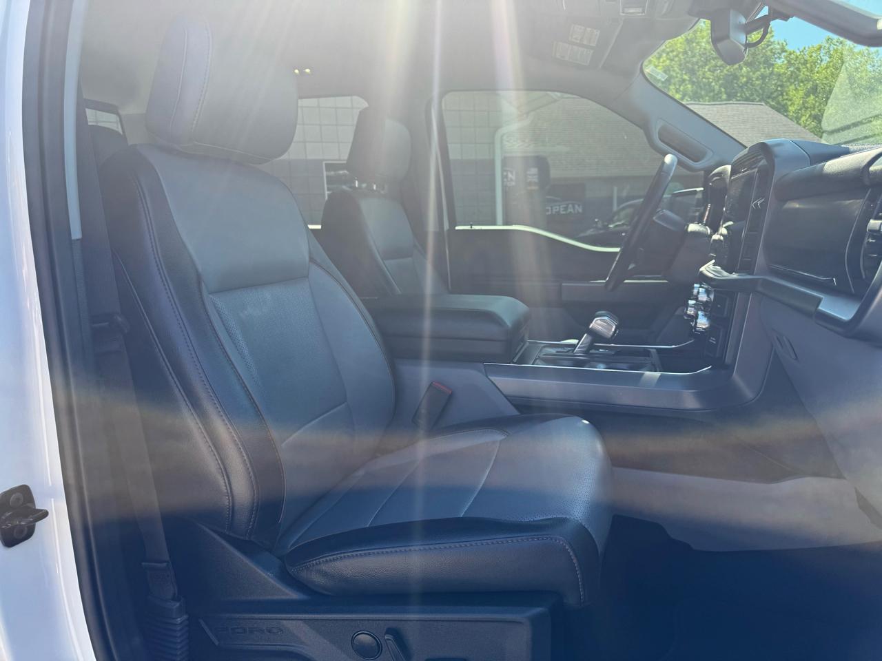 Ford F-150 Lariat 4WD SuperCrew 5.5' Box 2025