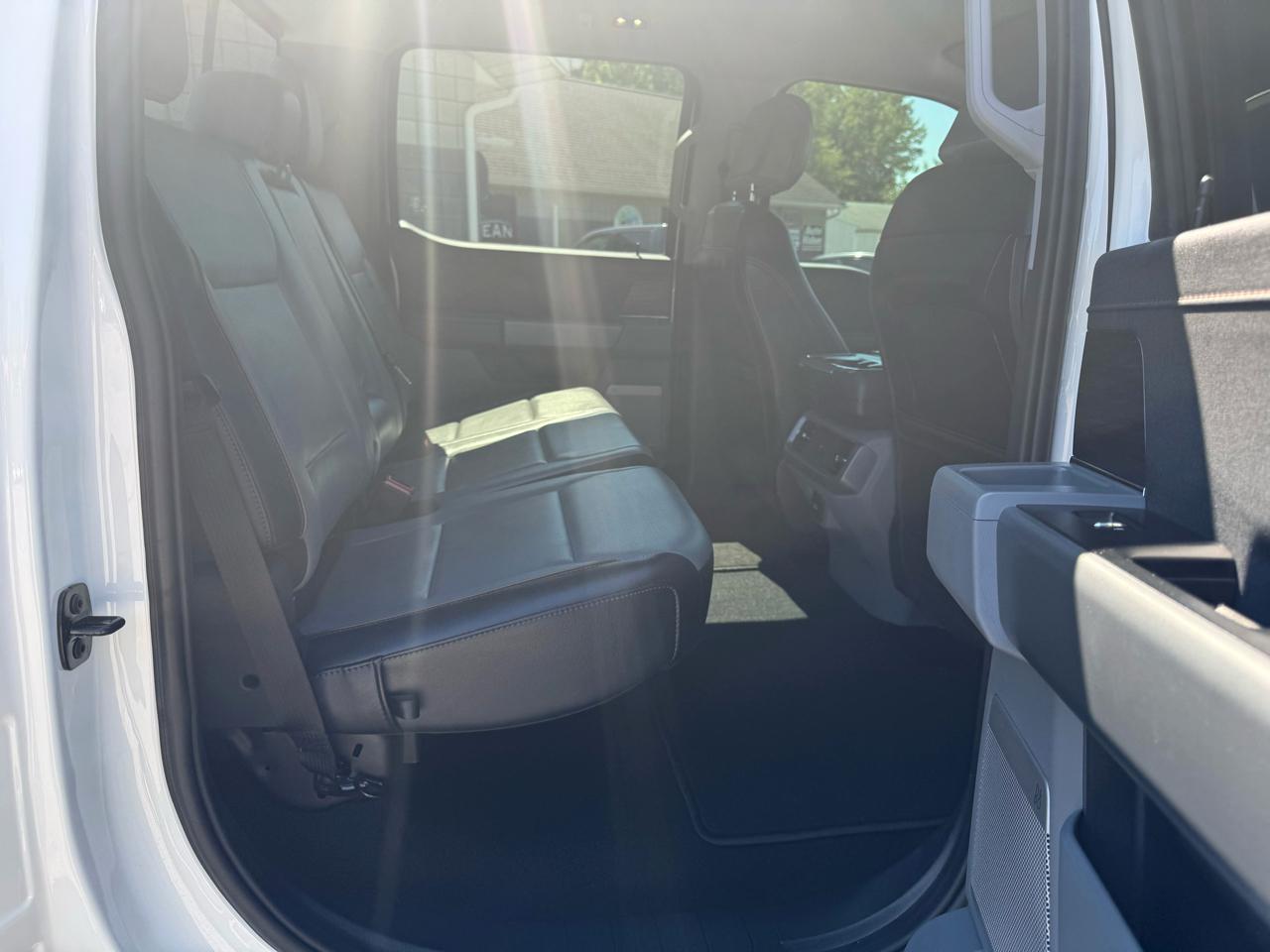 Ford F-150 Lariat 4WD SuperCrew 5.5' Box 2025