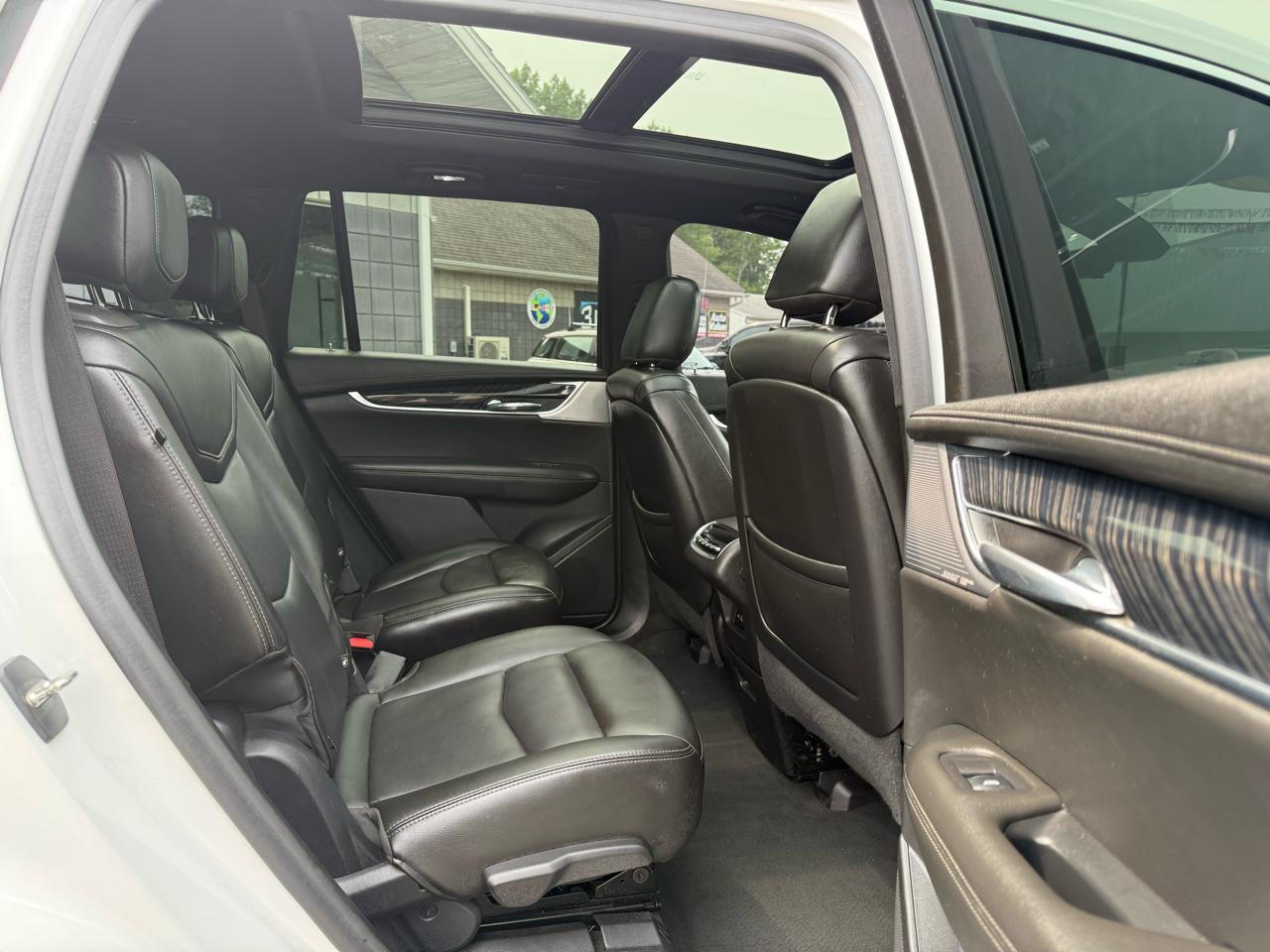 Cadillac XT6  2021