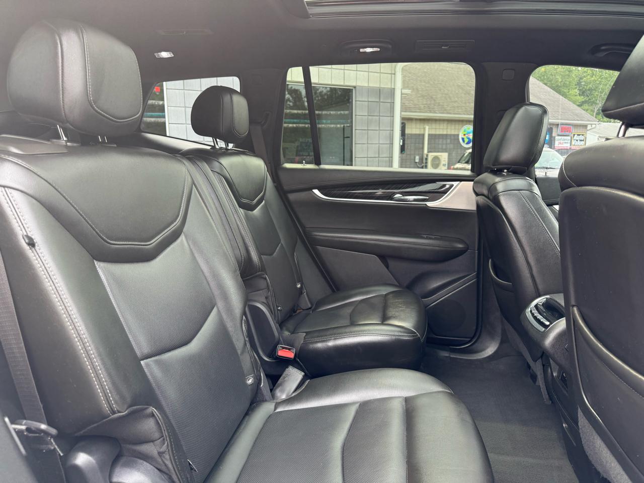 Cadillac XT6  2021