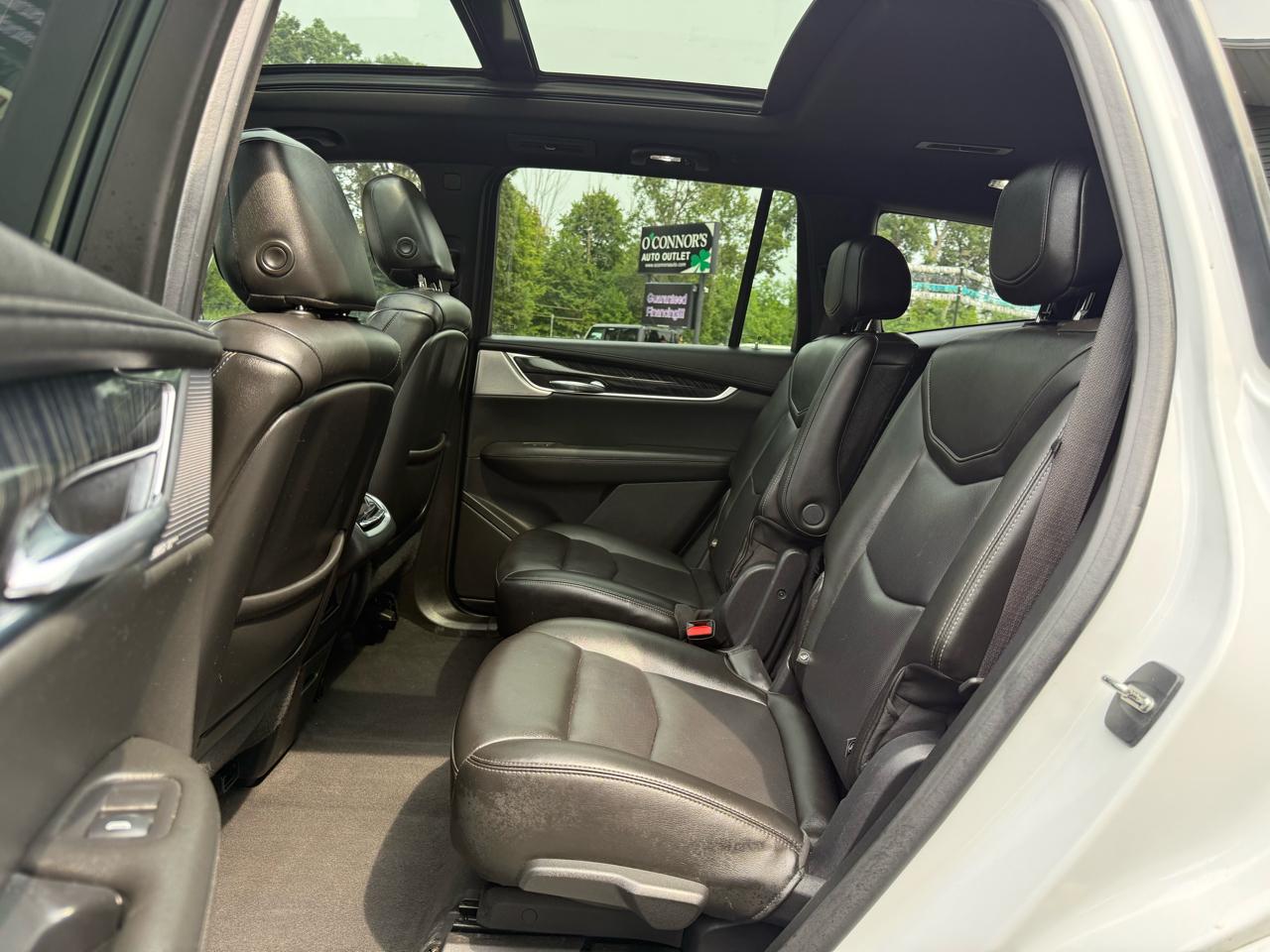 Cadillac XT6  2021