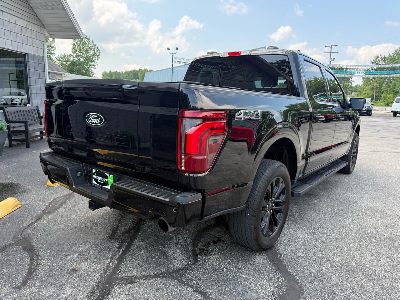 Ford F-150 Lariat 4WD SuperCrew 5.5' Box 2025