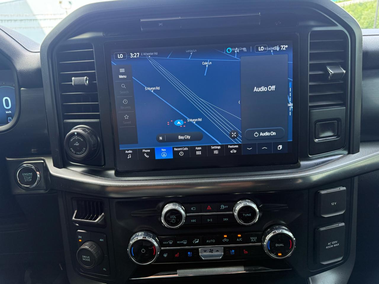 Ford F-150 Lariat 4WD SuperCrew 5.5' Box 2025