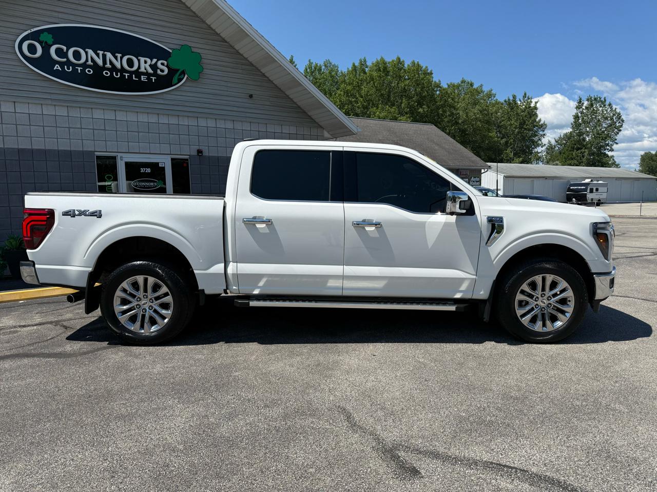 Ford F-150 Lariat 4WD SuperCrew 5.5' Box 2025