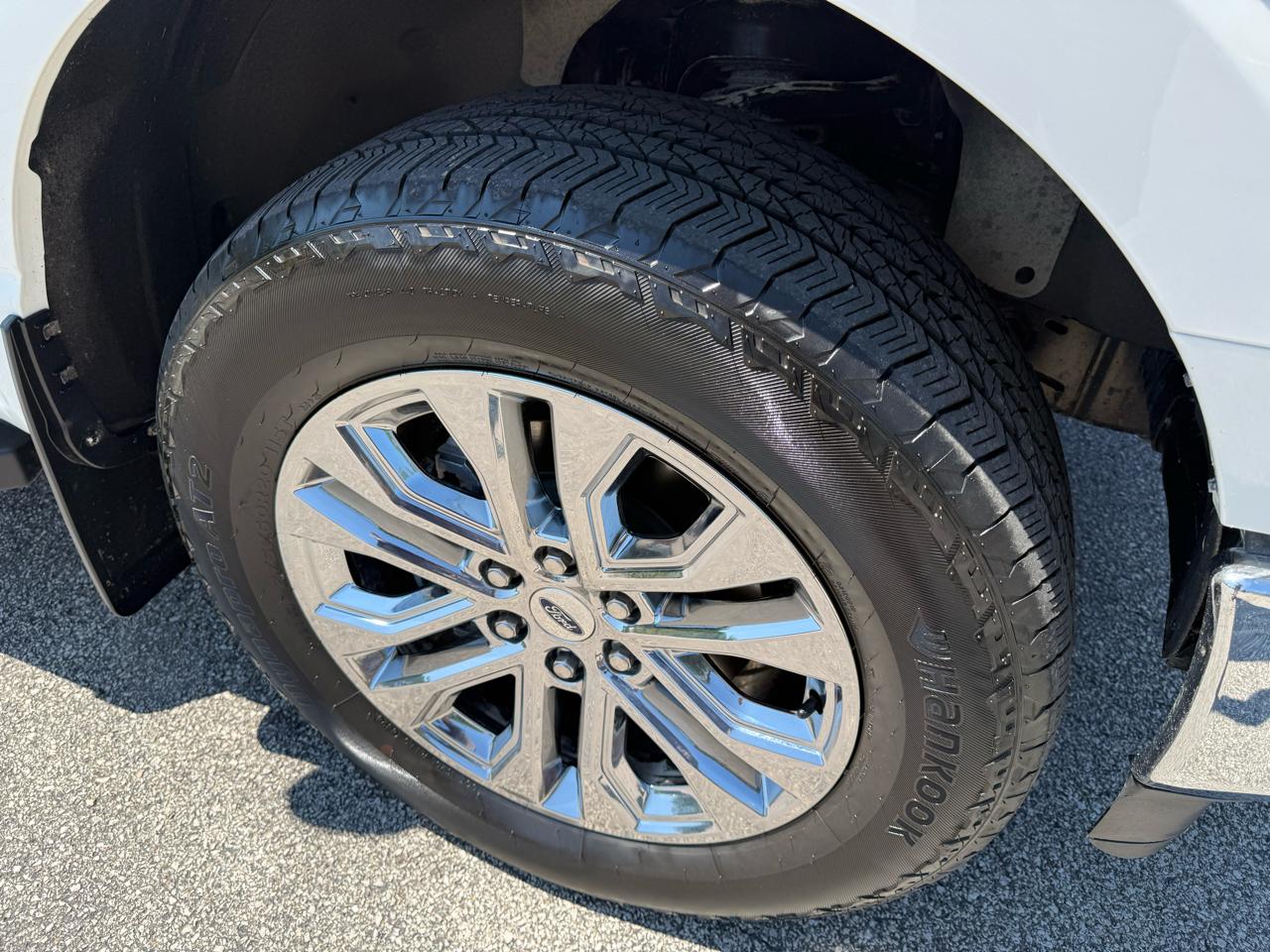 Ford F-150 Lariat 4WD SuperCrew 5.5' Box 2025