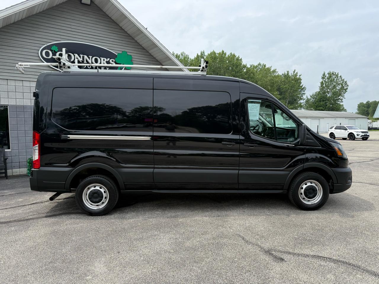 Ford Transit Cargo Van T-250 130" Med Rf 9070 GVWR RWD 2021