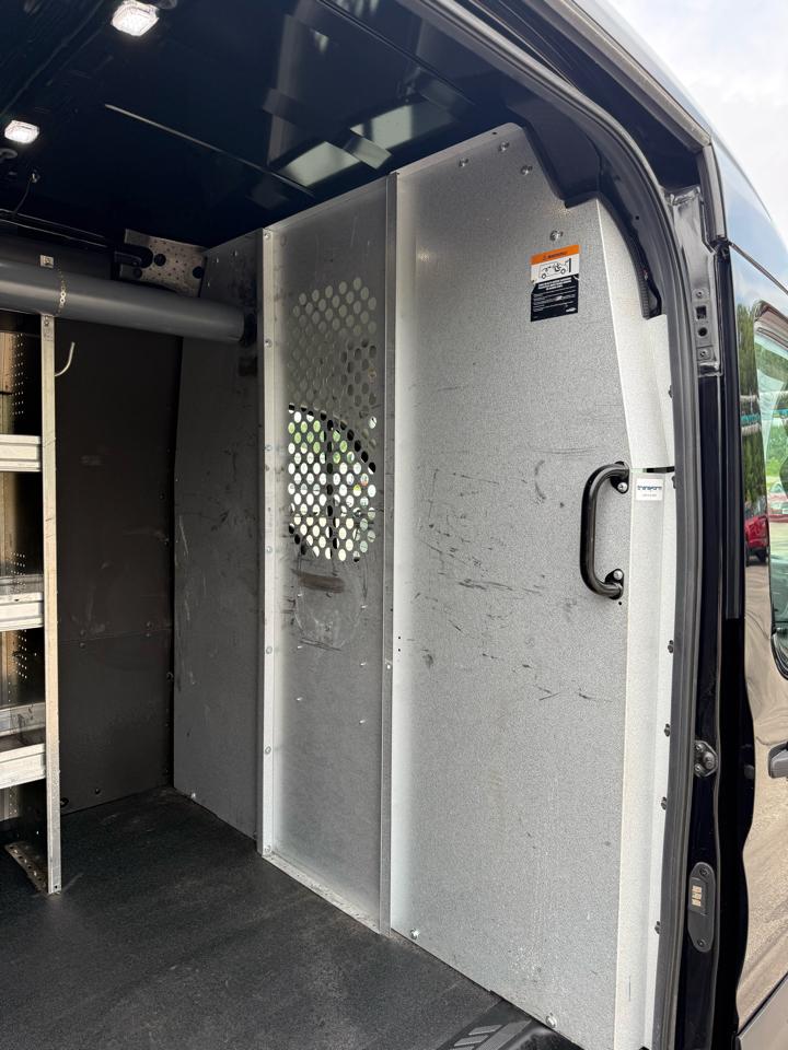 Ford Transit Cargo Van T-250 130" Med Rf 9070 GVWR RWD 2021