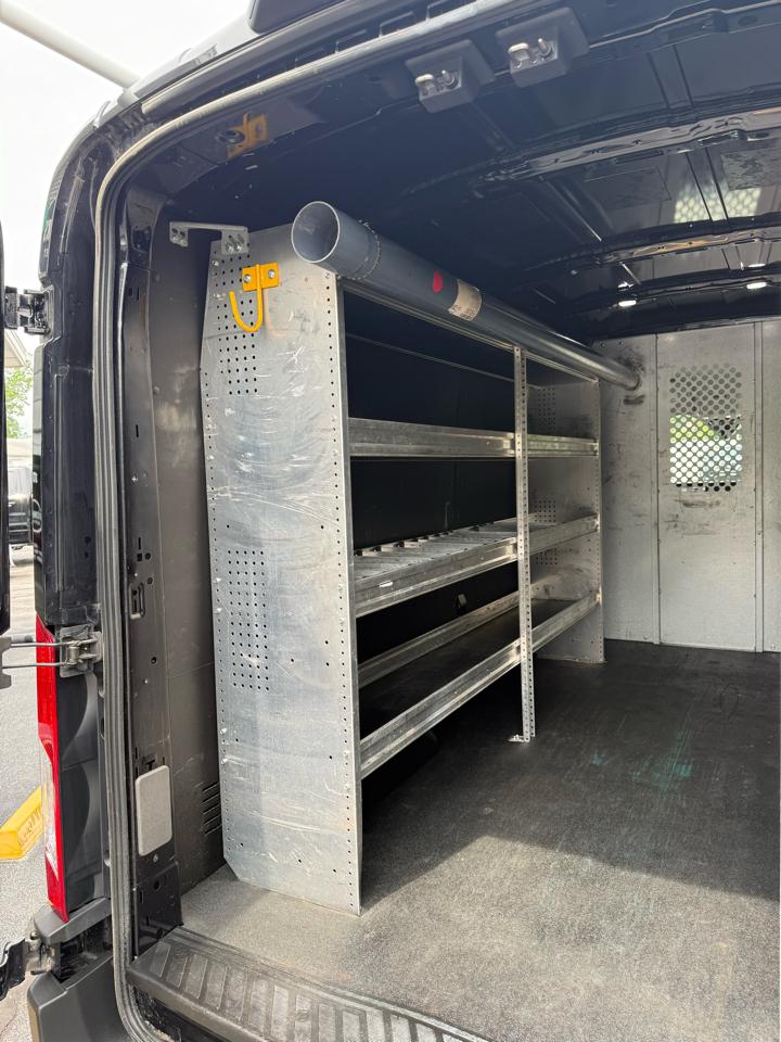 Ford Transit Cargo Van T-250 130" Med Rf 9070 GVWR RWD 2021