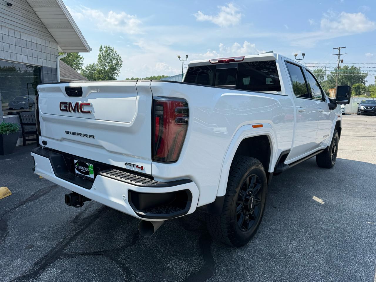 GMC Sierra 2500HD 4WD Crew Cab 159" AT4 2026