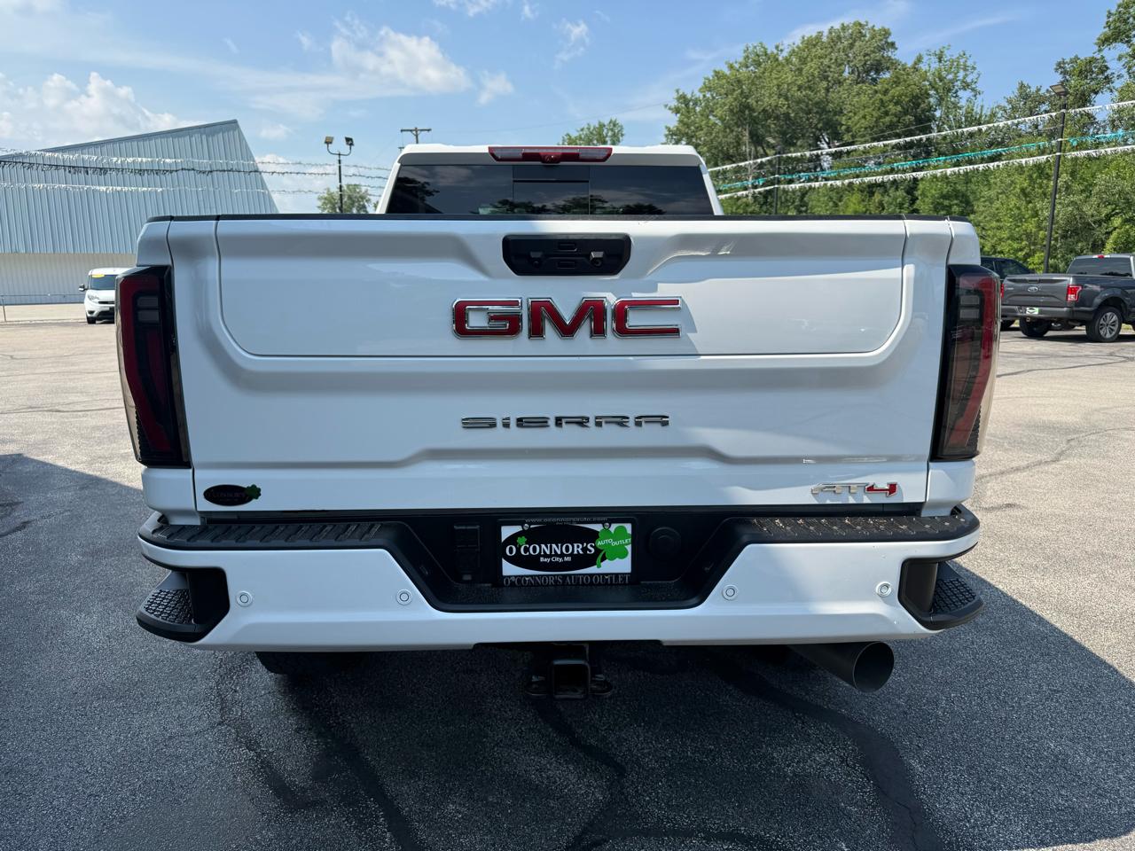 GMC Sierra 2500HD 4WD Crew Cab 159" AT4 2026