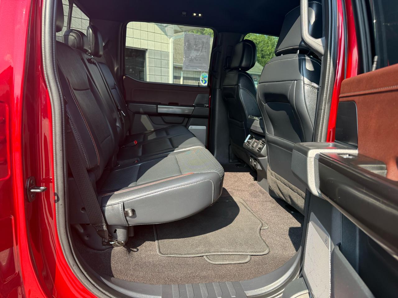 Ford F-150 4WD SuperCrew 145" Lariat 2021