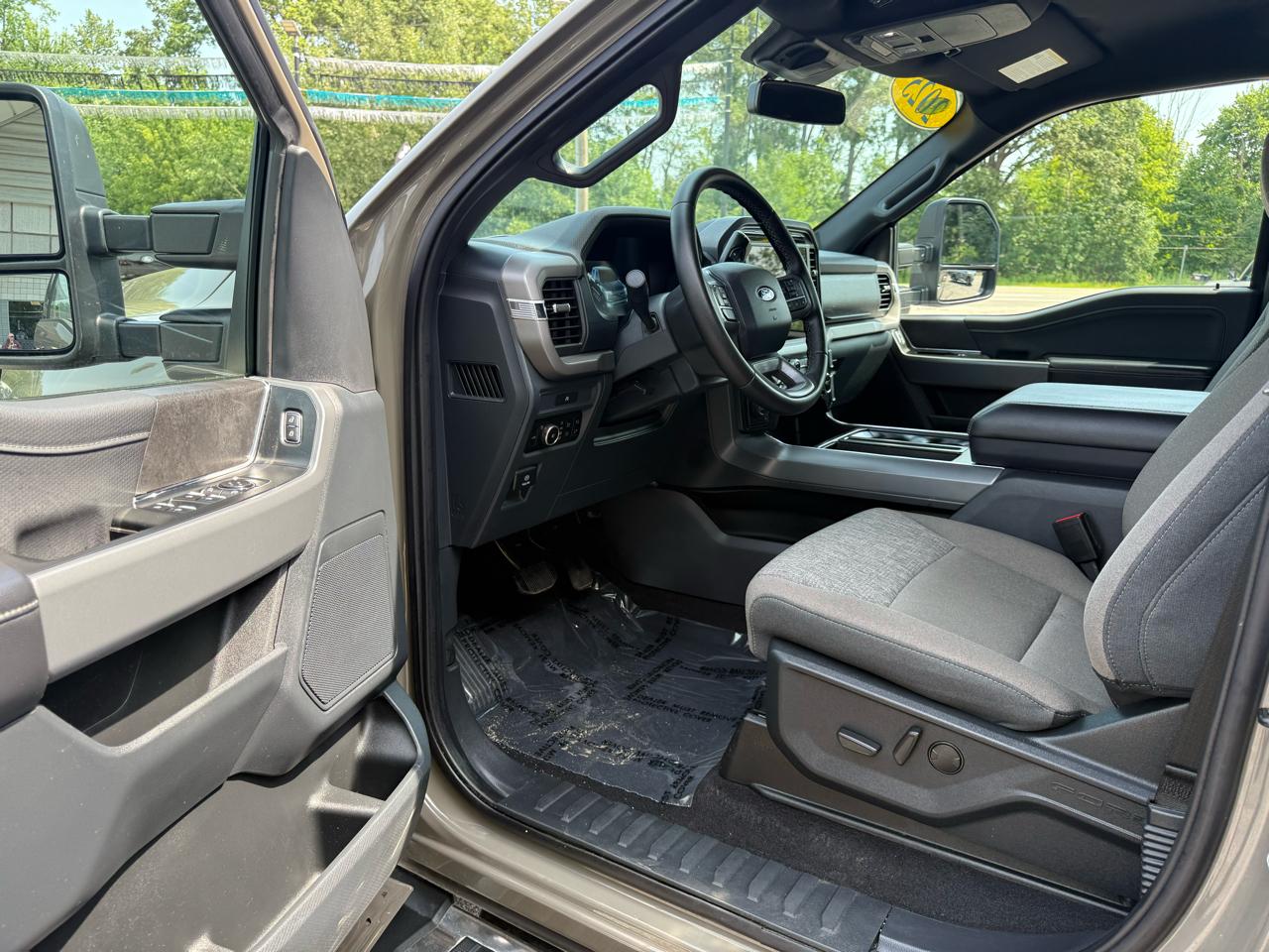 Ford F-150 XLT 4WD SuperCrew 5.5' Box 2025
