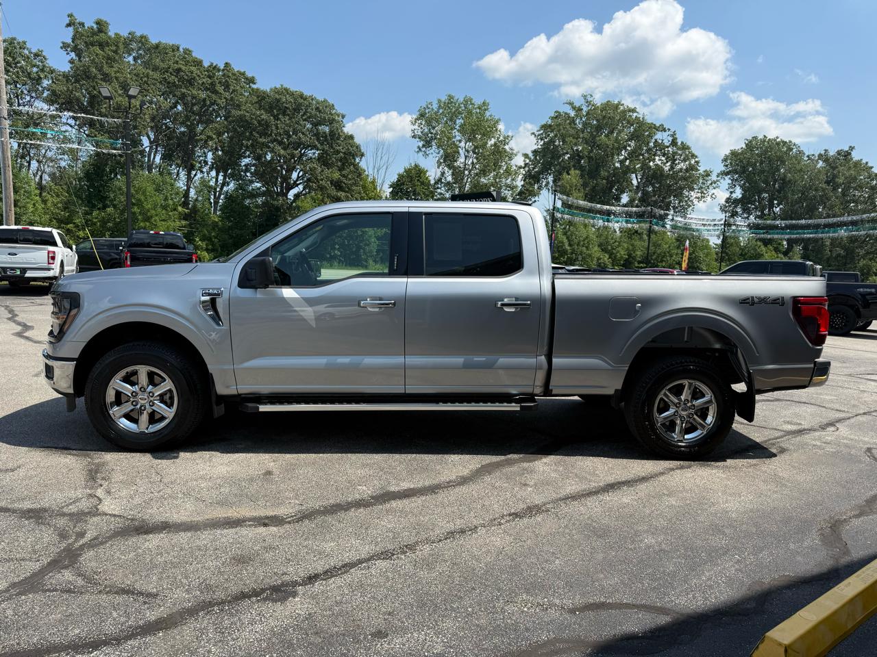 Ford F-150 XLT 4WD SuperCrew 5.5' Box 2024