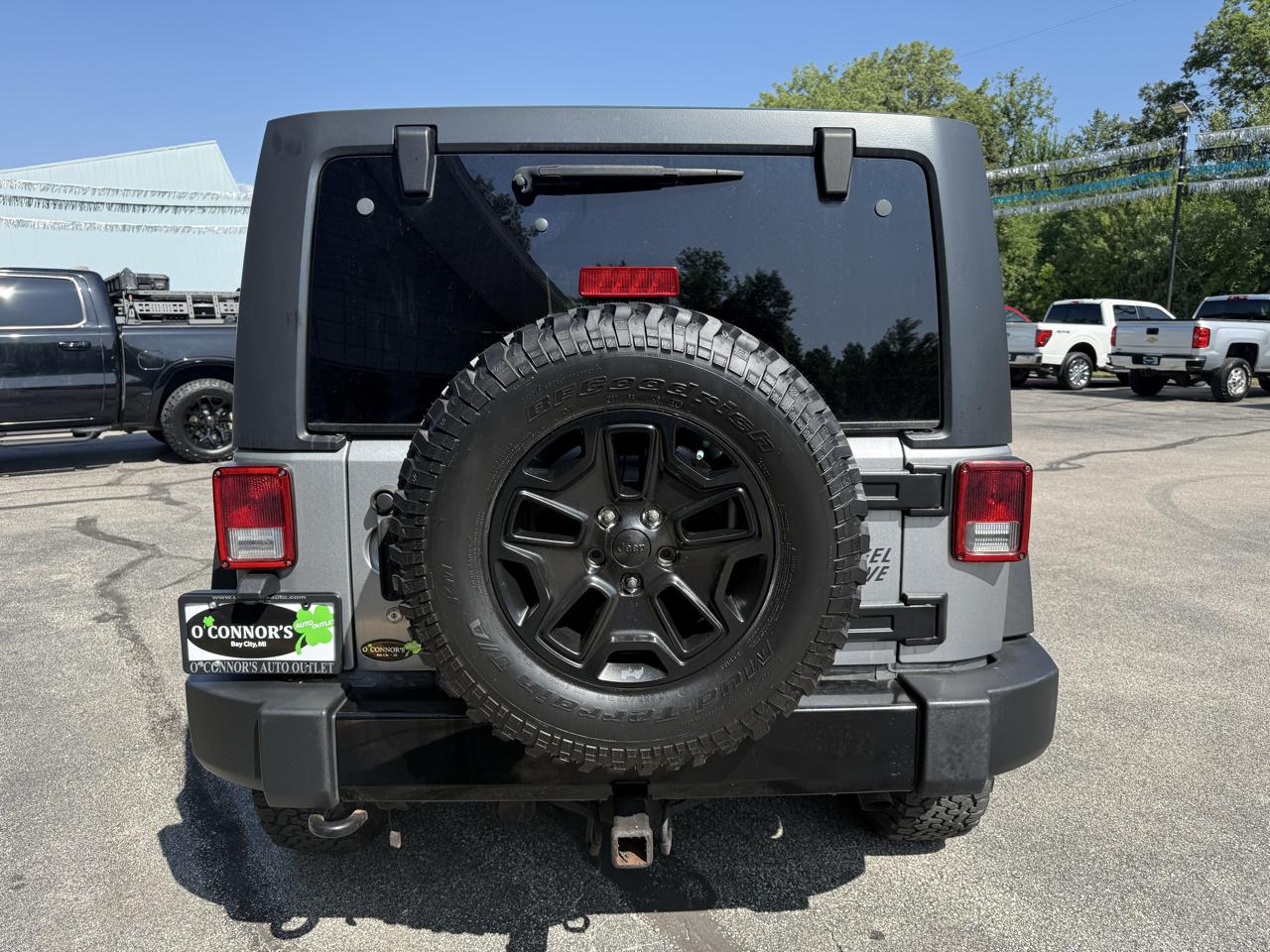 Jeep Wrangler Unlimited 4WD 4dr Willys Wheeler 2016