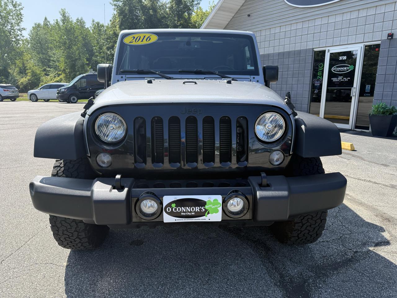 Jeep Wrangler Unlimited 4WD 4dr Willys Wheeler 2016