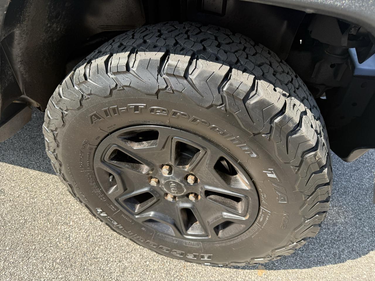 Jeep Wrangler Unlimited 4WD 4dr Willys Wheeler 2016
