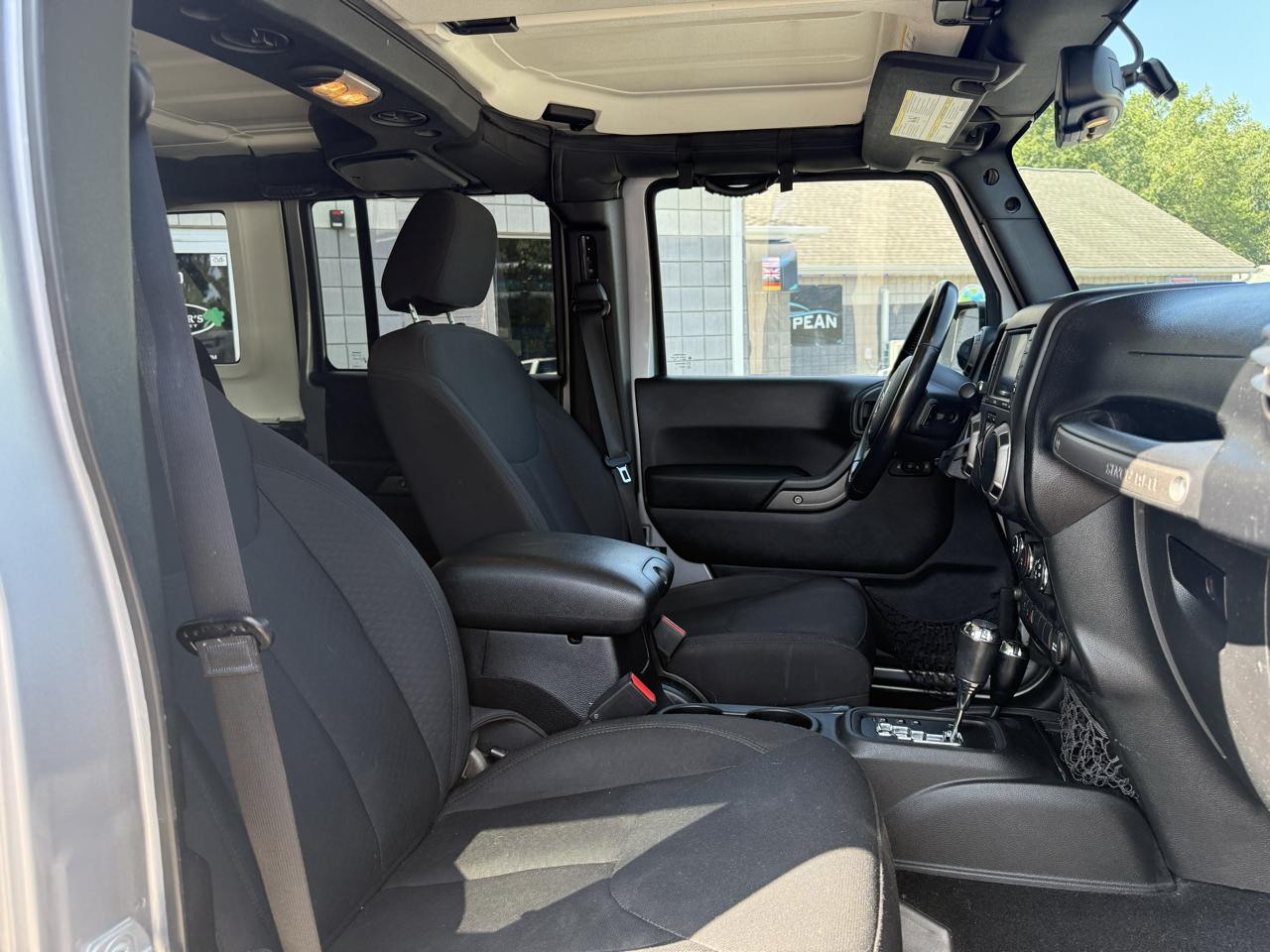 Jeep Wrangler Unlimited 4WD 4dr Willys Wheeler 2016
