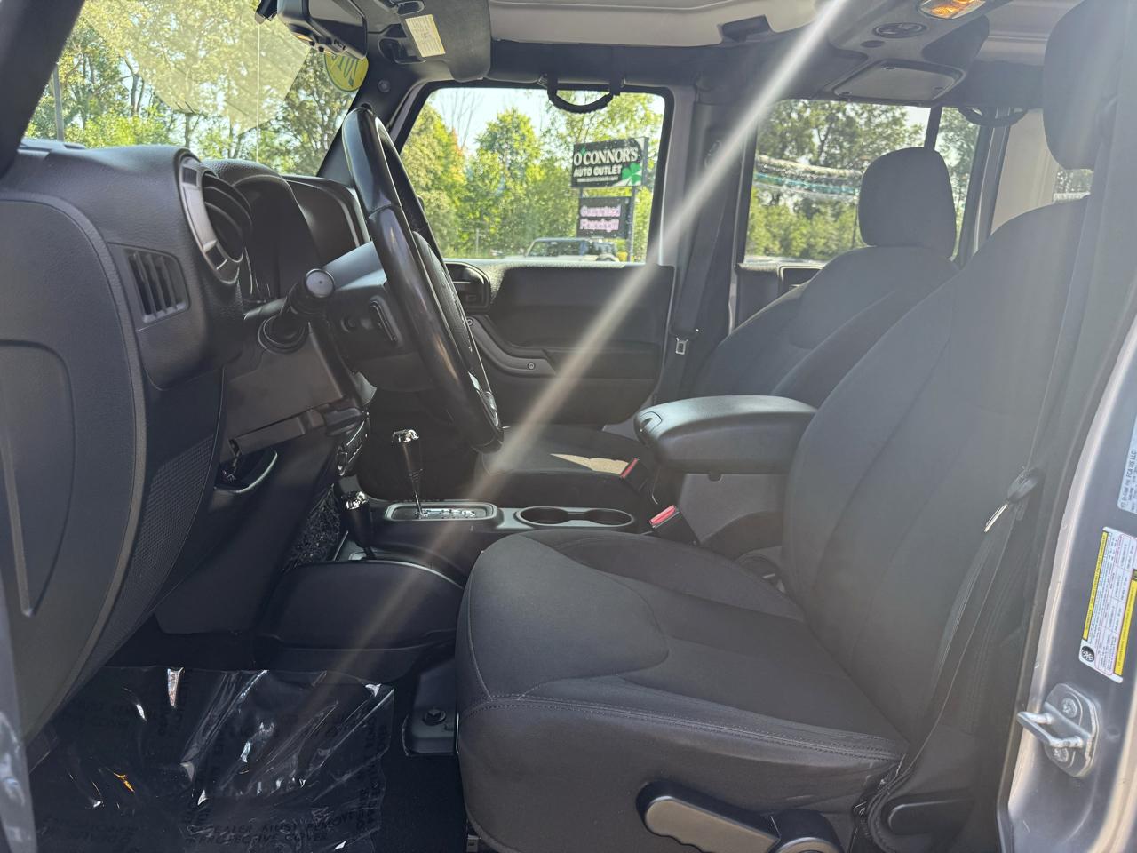 Jeep Wrangler Unlimited 4WD 4dr Willys Wheeler 2016