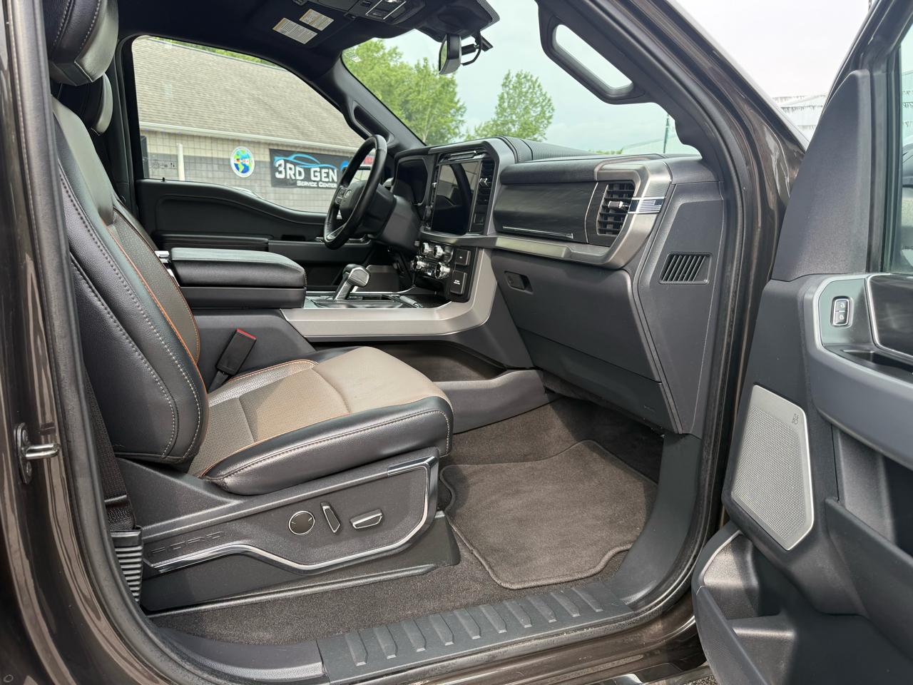 Ford F-150 Lariat 4WD SuperCrew 5.5' Box 2024