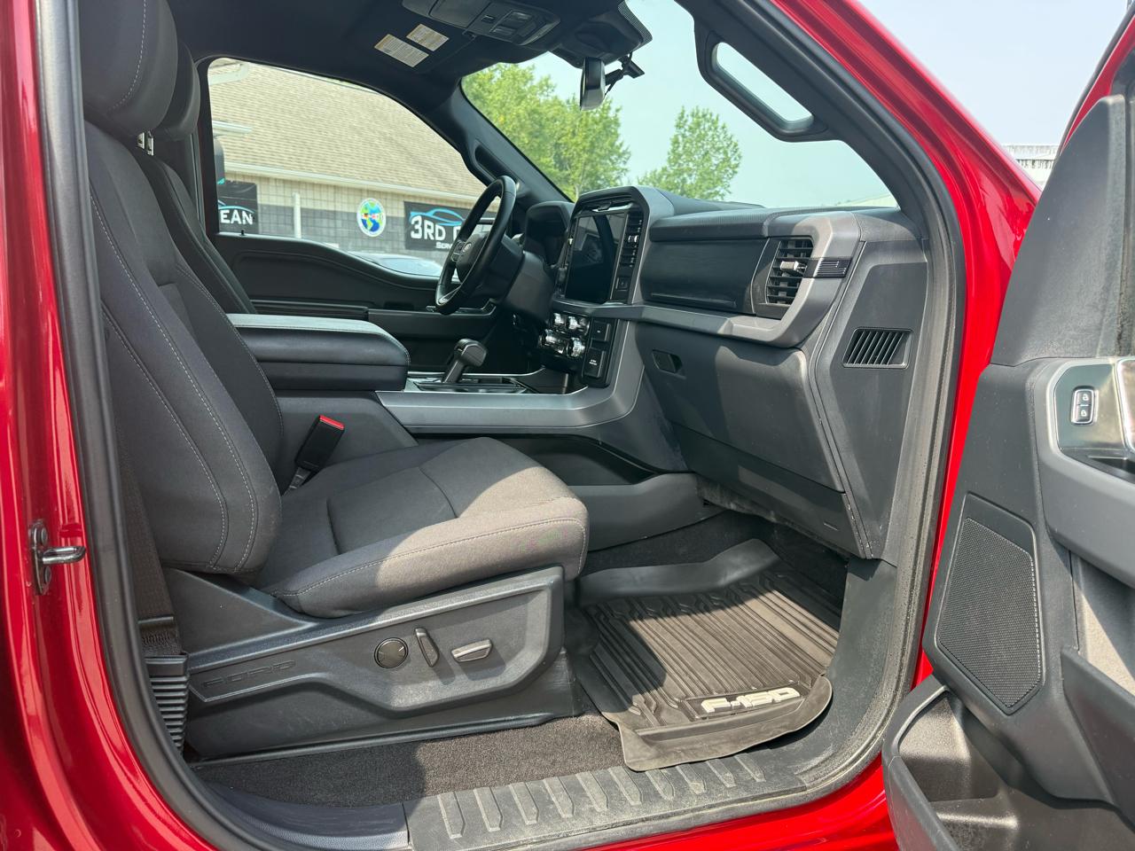 Ford F-150 XLT 4WD SuperCrew 5.5' Box 2025