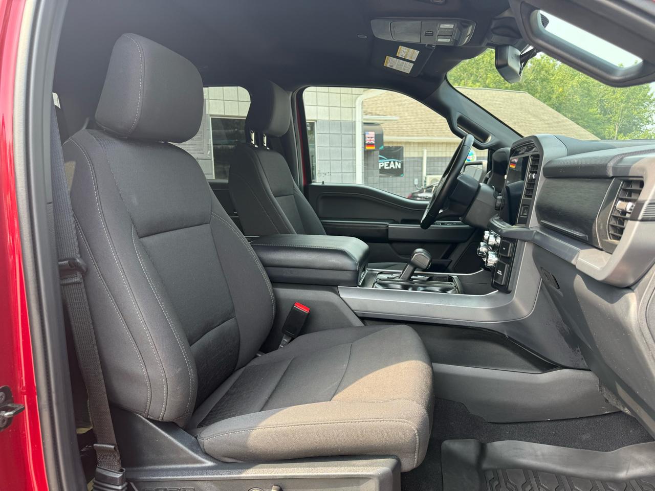 Ford F-150 XLT 4WD SuperCrew 5.5' Box 2025