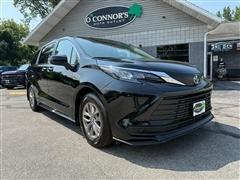 2026 Toyota Sienna 