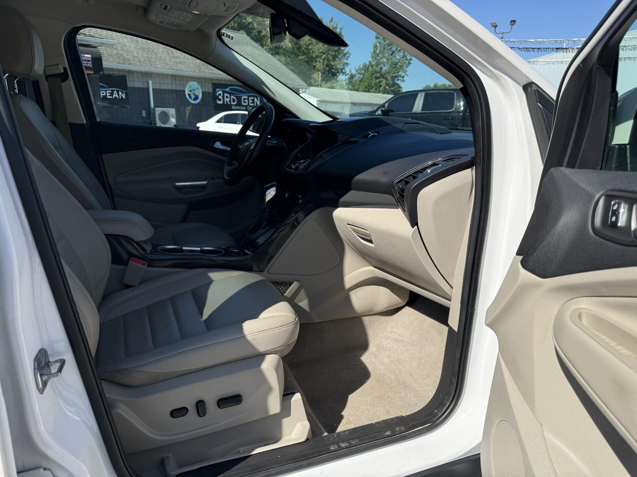 Ford Escape  2016