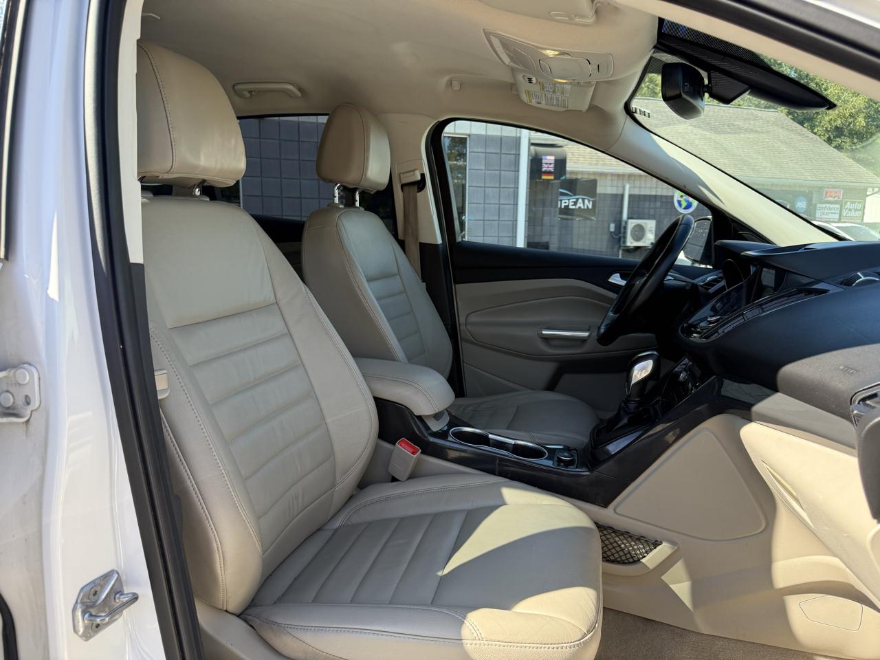 Ford Escape  2016