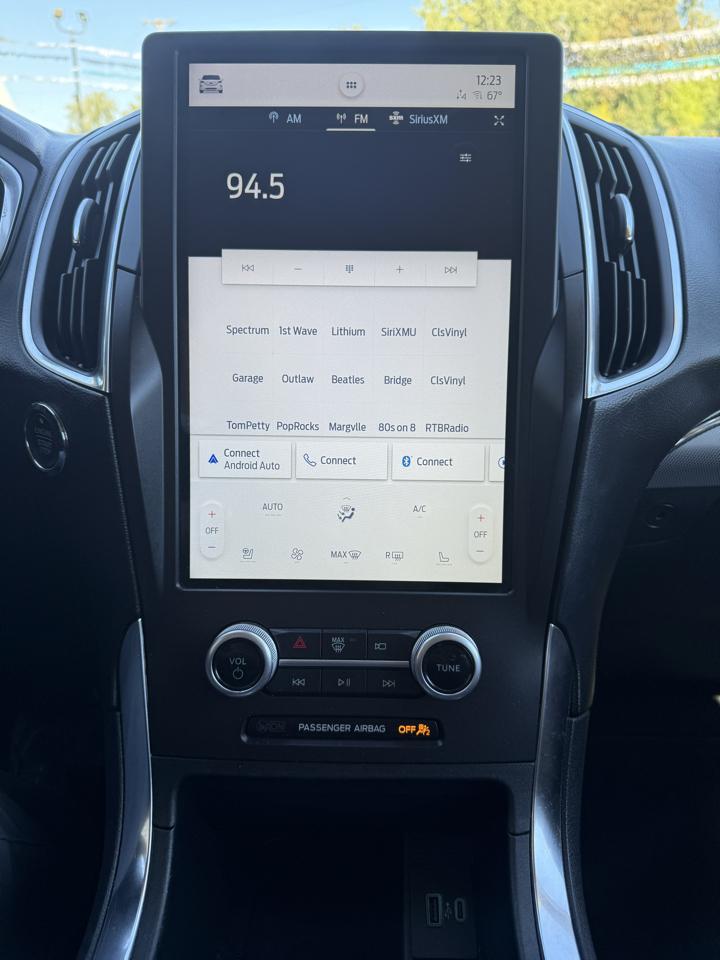 Ford Edge Titanium AWD 2021