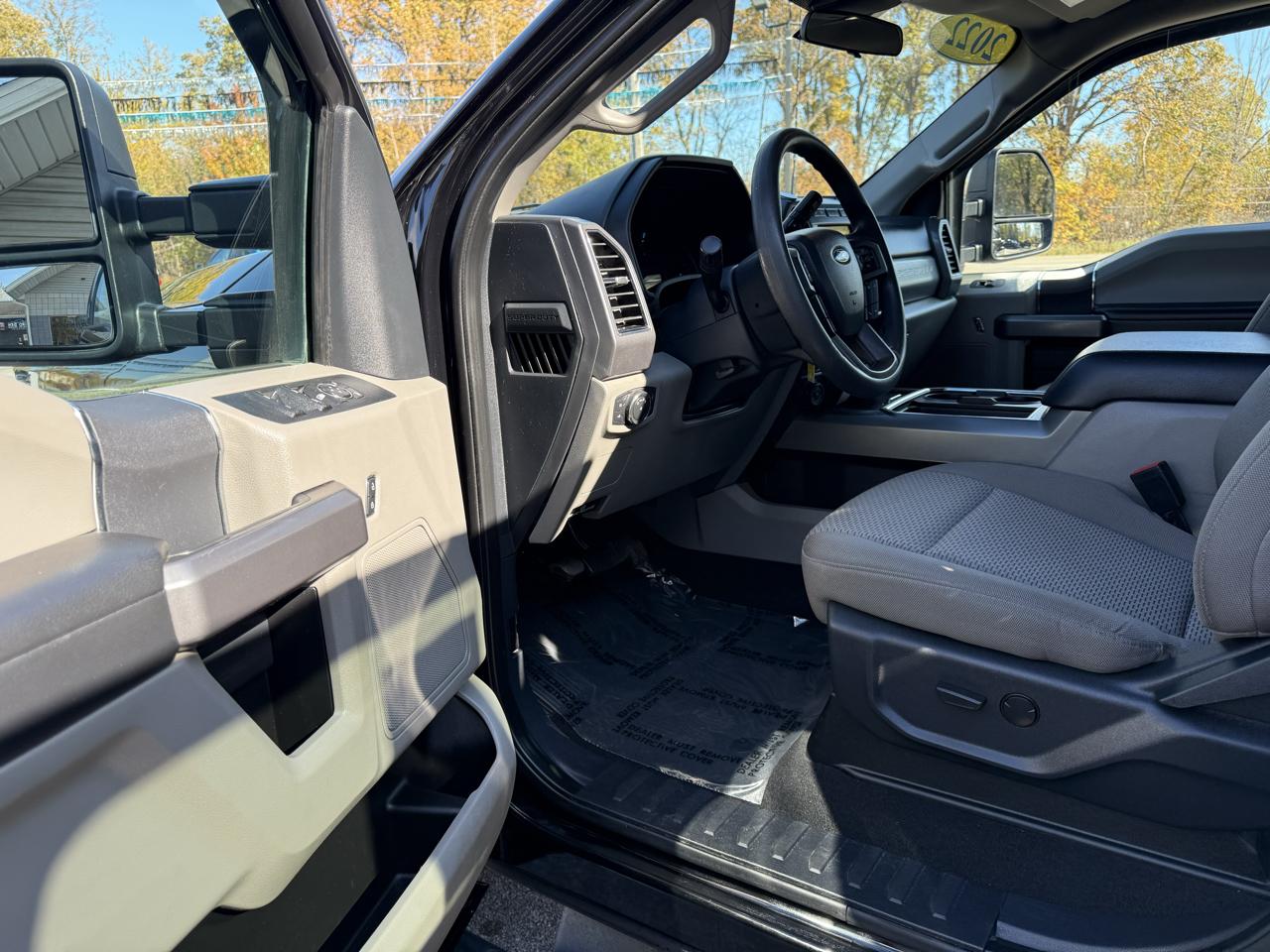 Ford Super Duty F-250 SRW 4WD Crew Cab 172" XLT 2022