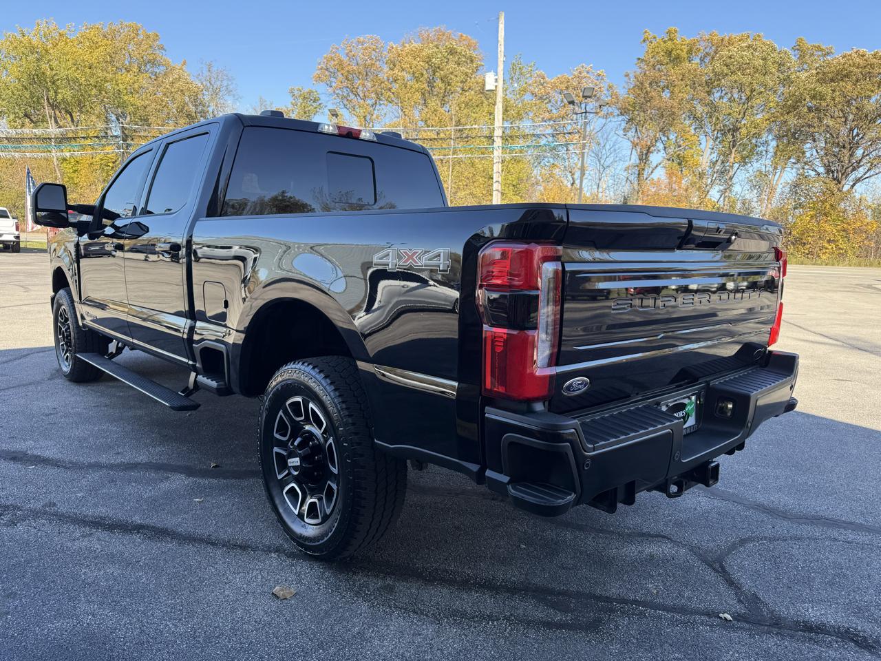 Ford Super Duty F-250 SRW 4WD Crew Cab 156" Platinum 2025