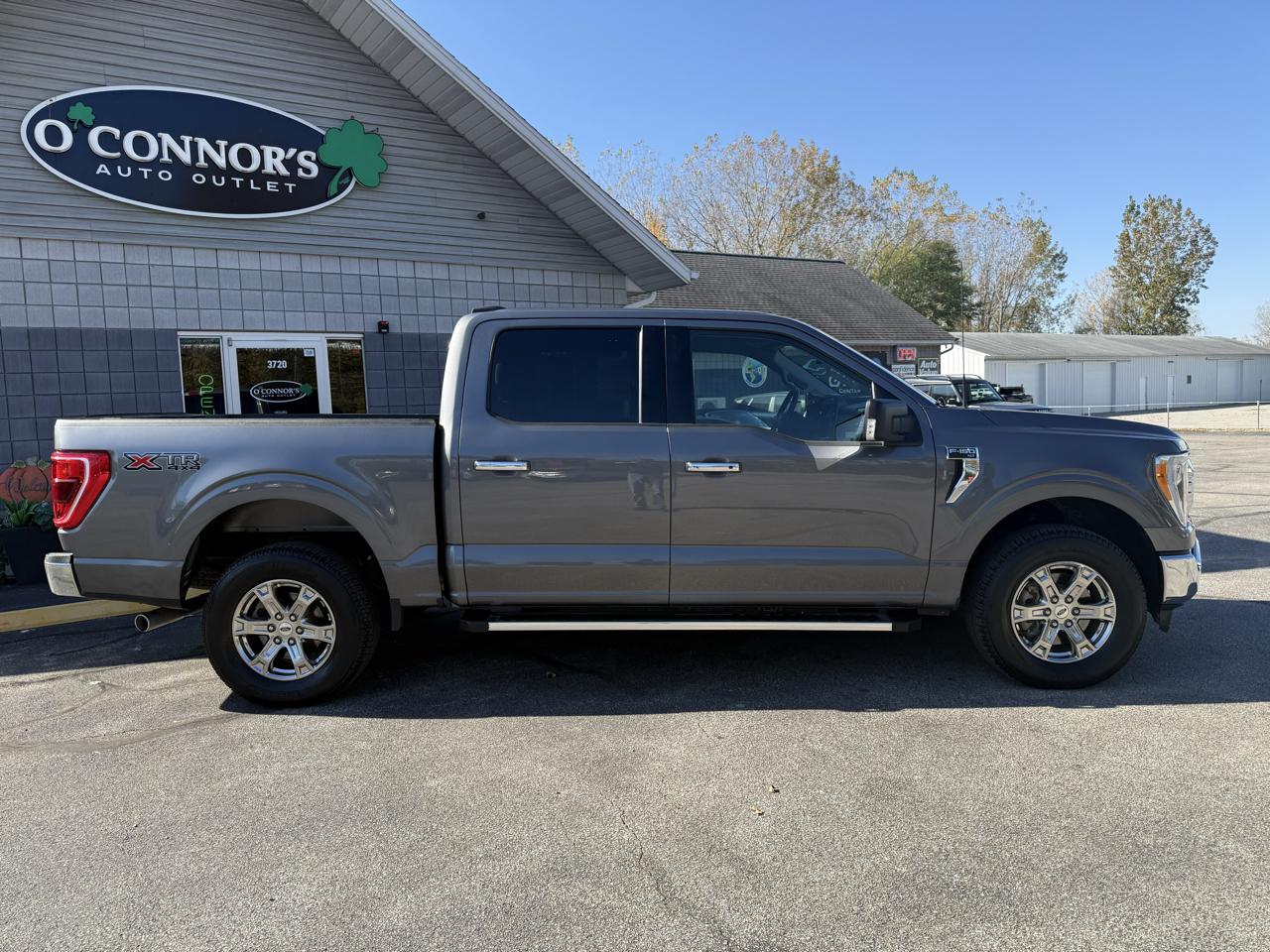 Ford F-150 XL 4WD SuperCrew 5.5' Box 2023