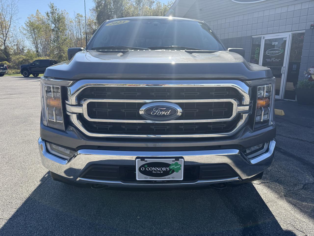 Ford F-150 XL 4WD SuperCrew 5.5' Box 2023
