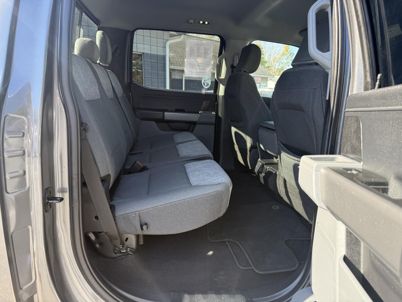 Ford F-150 XL 4WD SuperCrew 5.5' Box 2023