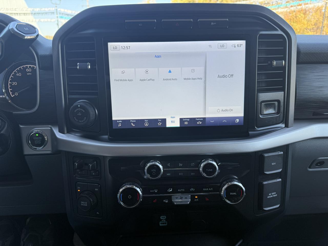 Ford F-150 XL 4WD SuperCrew 5.5' Box 2023