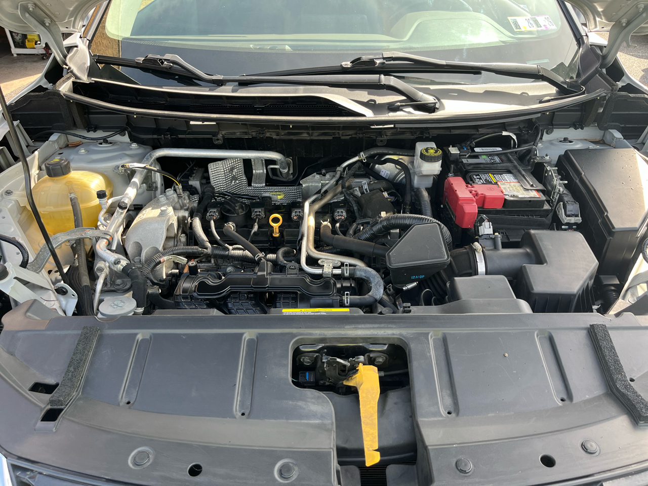2021 Nissan Rogue SV photo 17