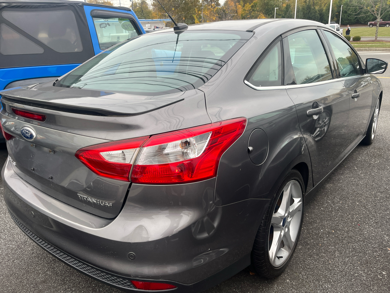 2014 Ford Focus Titanium photo 2