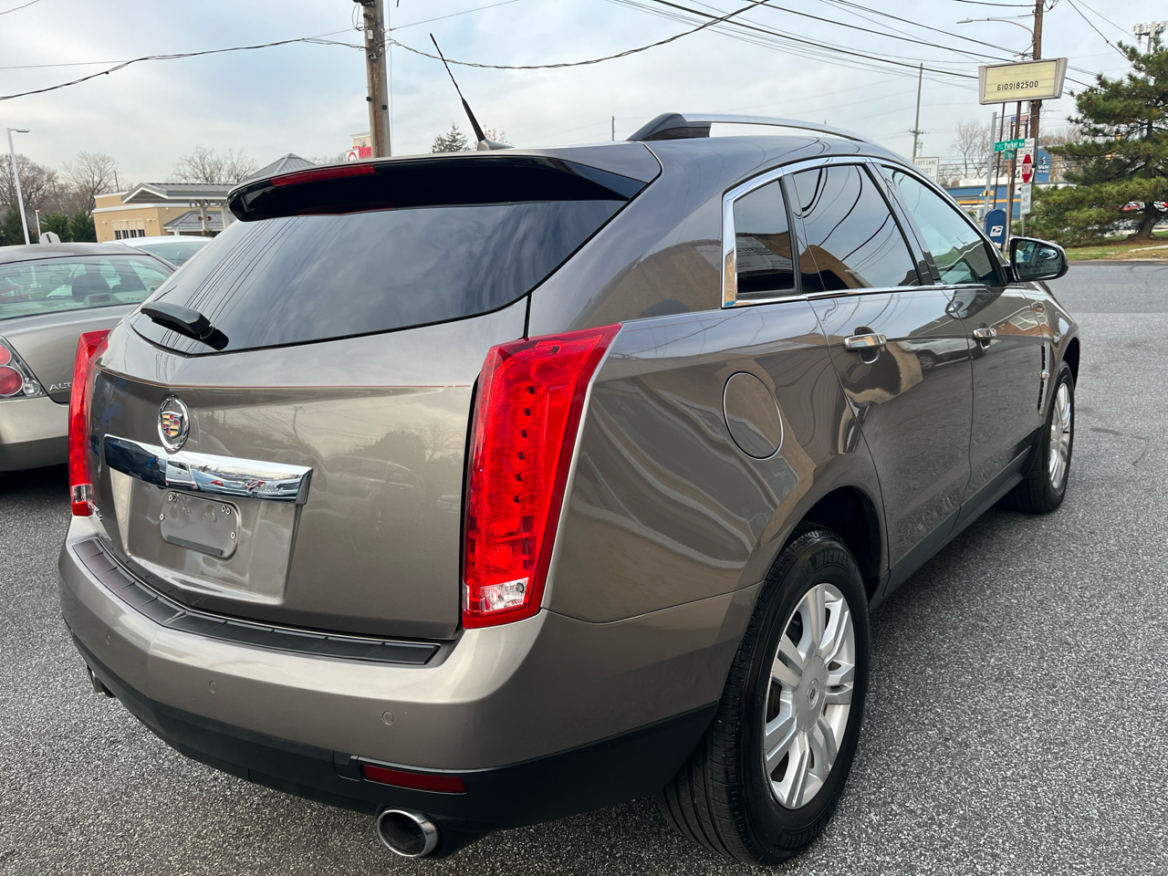 Cadillac SRX AWD 4dr Luxury Collection 2011